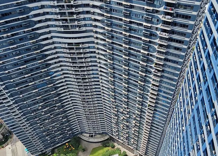 Balcony In Makati Air Residences Near Makati Cbd アパートホテル 3*